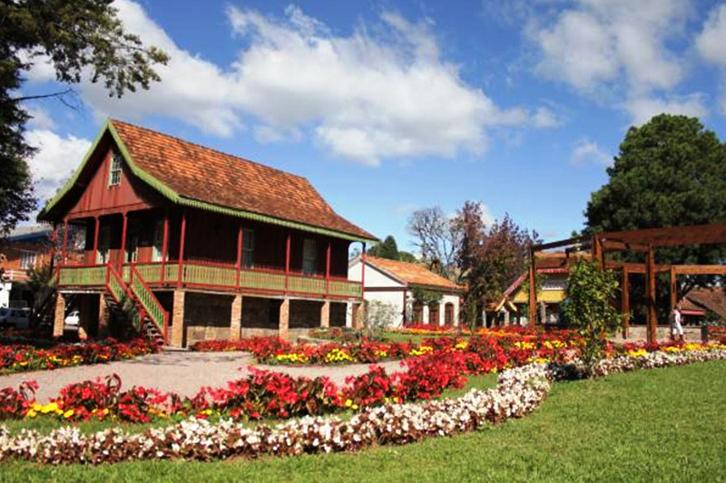 Praça das Etnias em Gramado